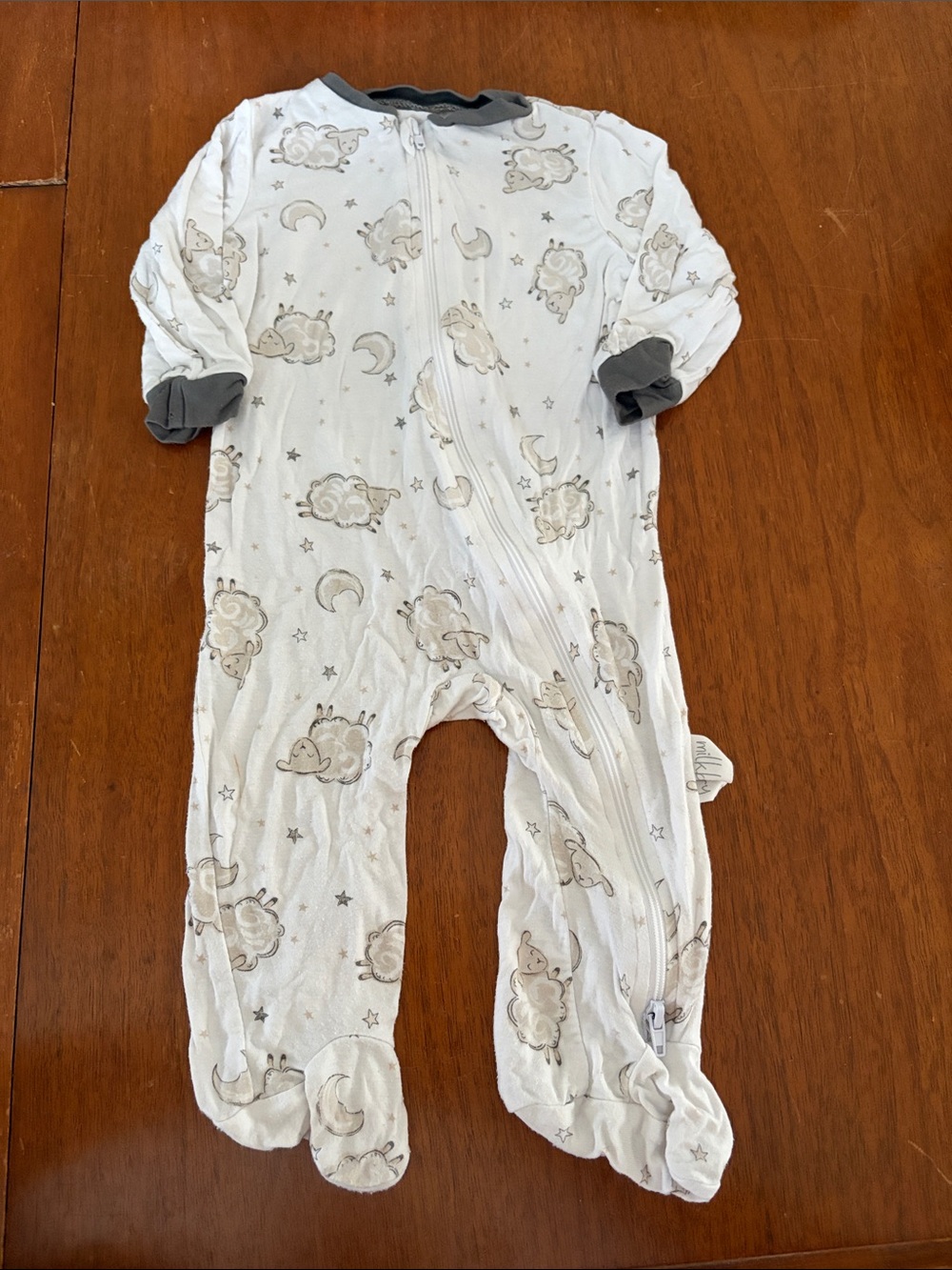 🍊5/$25 Milkberry Bamboo Footed One-Piece in White and Gray size 3-6m